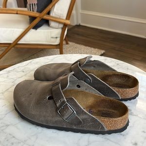 Boston Birkenstocks size 38!